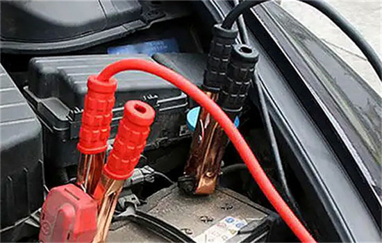汽車(chē)搭電
